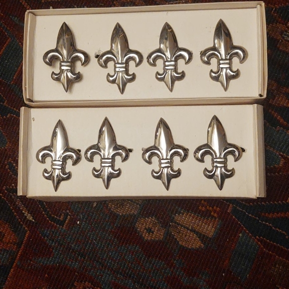 Pier 1 Napkin Rings⭐⭐⭐⭐⭐ - Picture 1 of 4